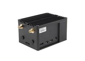 LoRa Raspberry Pi 4 Gateway with Enclosure (3)