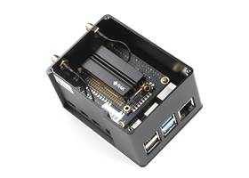 LoRa Raspberry Pi 4 Gateway with Enclosure (7)