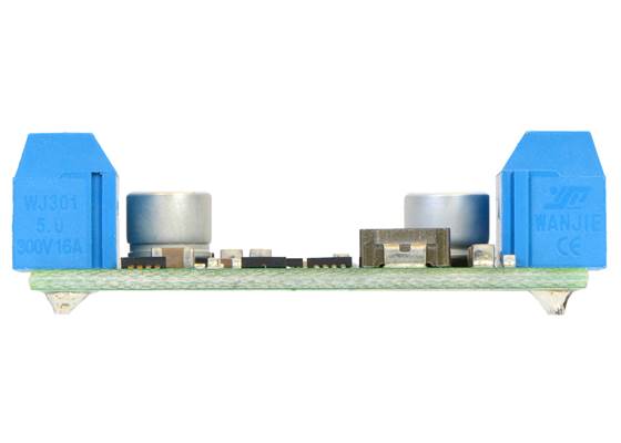 Pololu 5V, 9A Step-Down Voltage Regulator D24V90F5, side view.