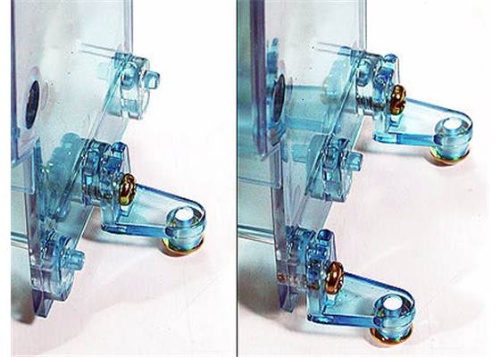 Tamiya 71110 Boxing Fighter feet close-up.