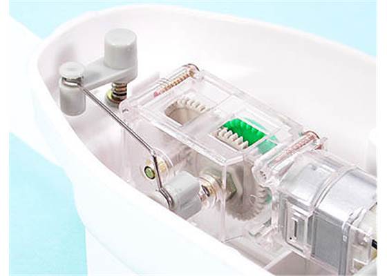 Tamiya 71114 Mechanical Blowfish gearbox, crank, and linkage rod close-up.