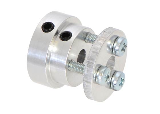 5&nbsp;mm scooter wheel adapter pieces assembled with the included hardware.