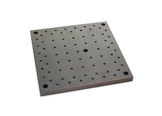 Nomad Threaded Table