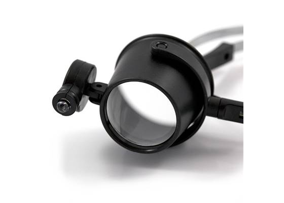 Monocle Magnifier - Illuminated (2)